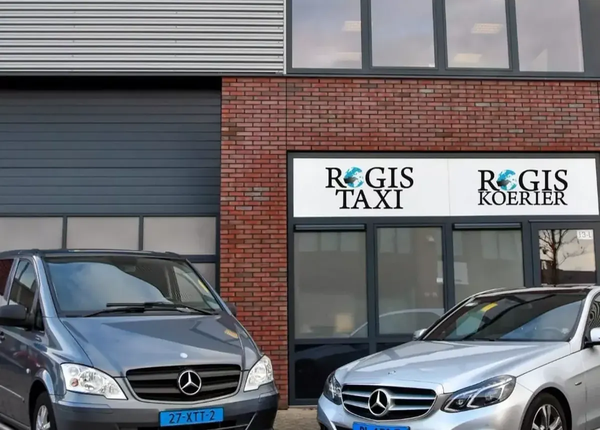 Taxibus voor schoolvervoer